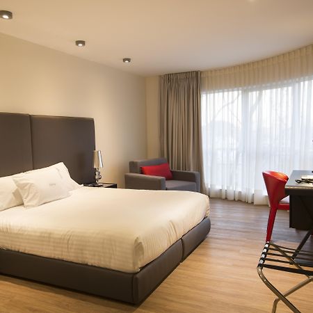 Regency Way Montevideo Hotel Экстерьер фото