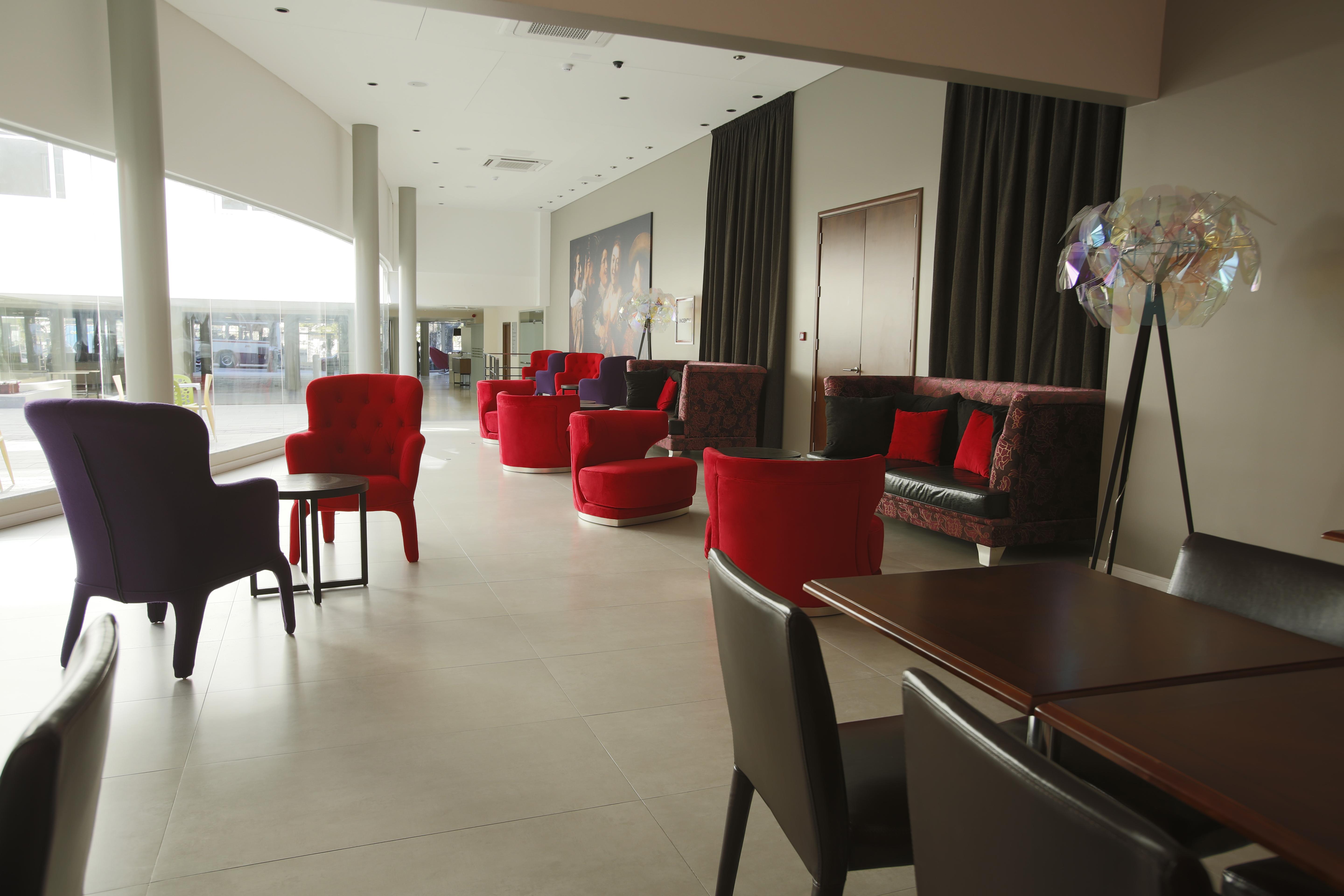 Regency Way Montevideo Hotel Экстерьер фото