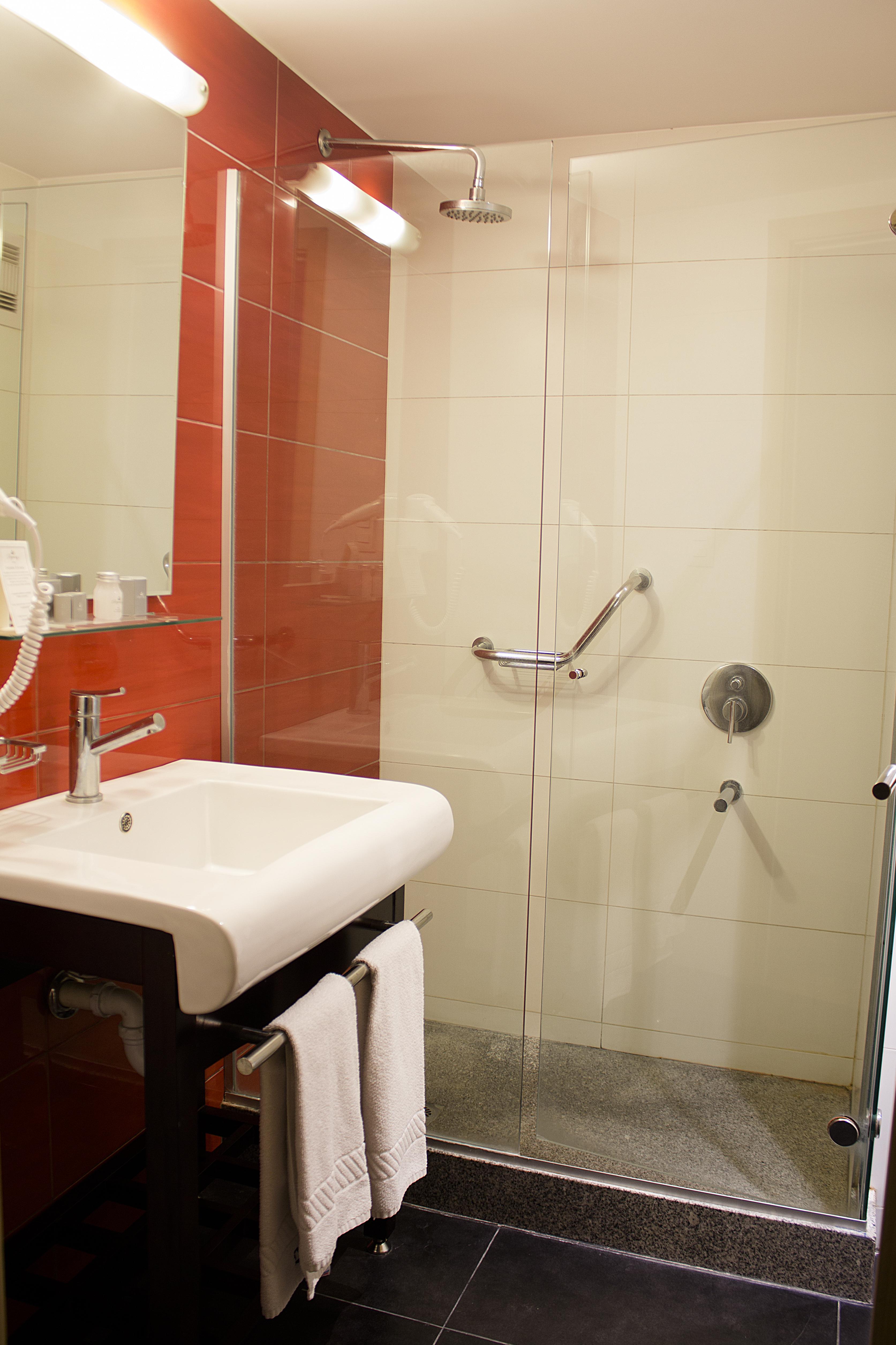 Regency Way Montevideo Hotel Экстерьер фото