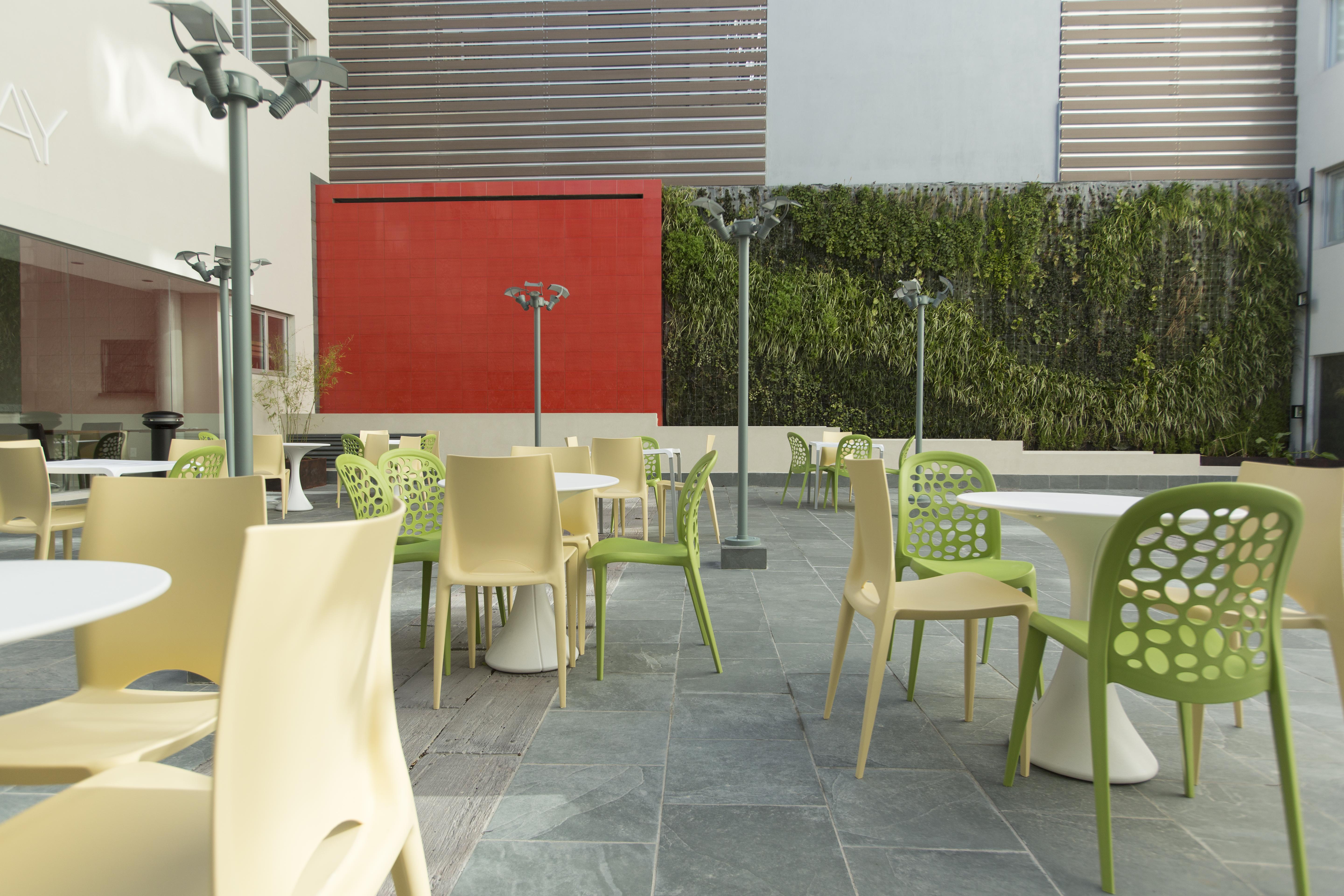 Regency Way Montevideo Hotel Экстерьер фото